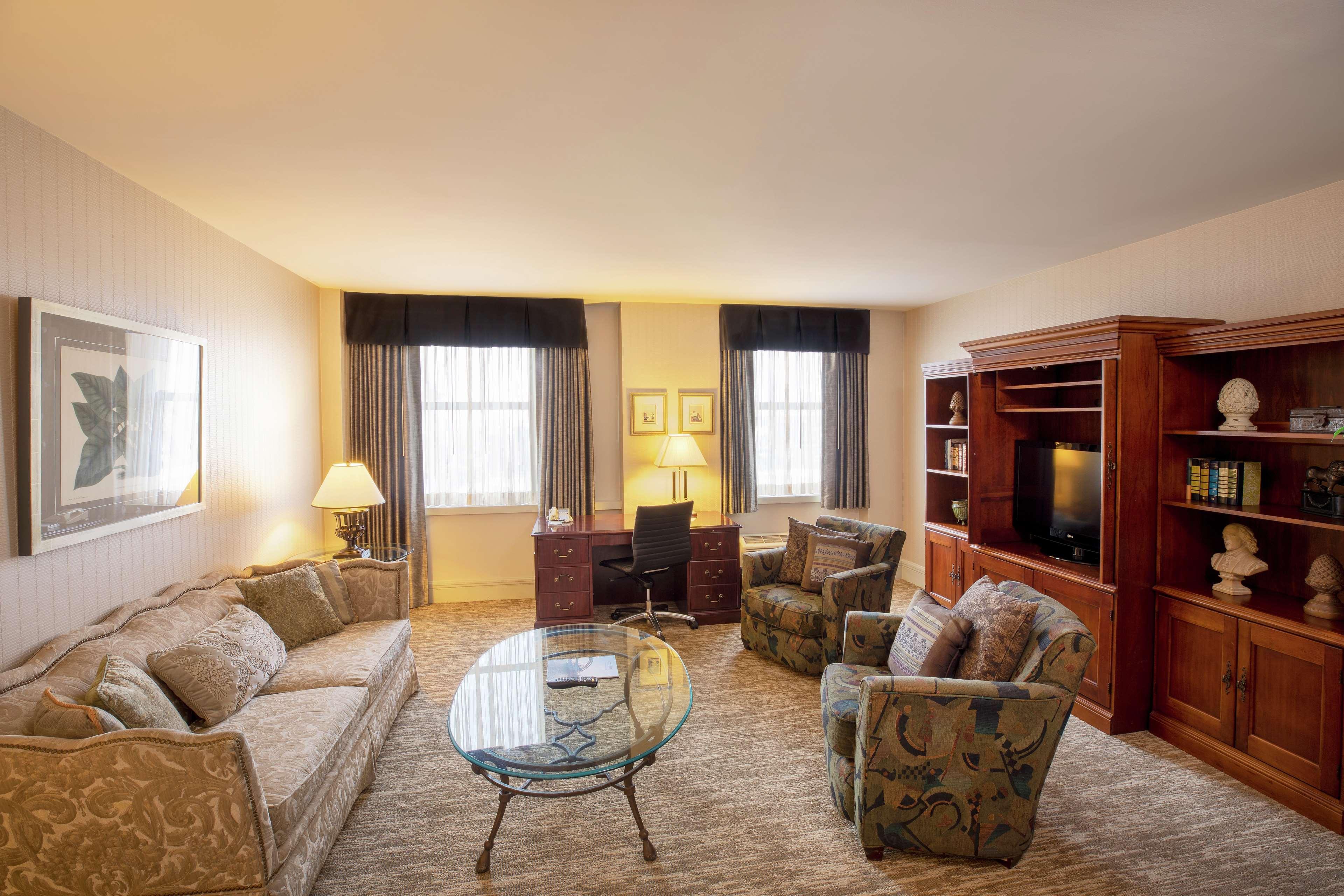 Hilton Cincinnati Netherland Plaza Esterno foto