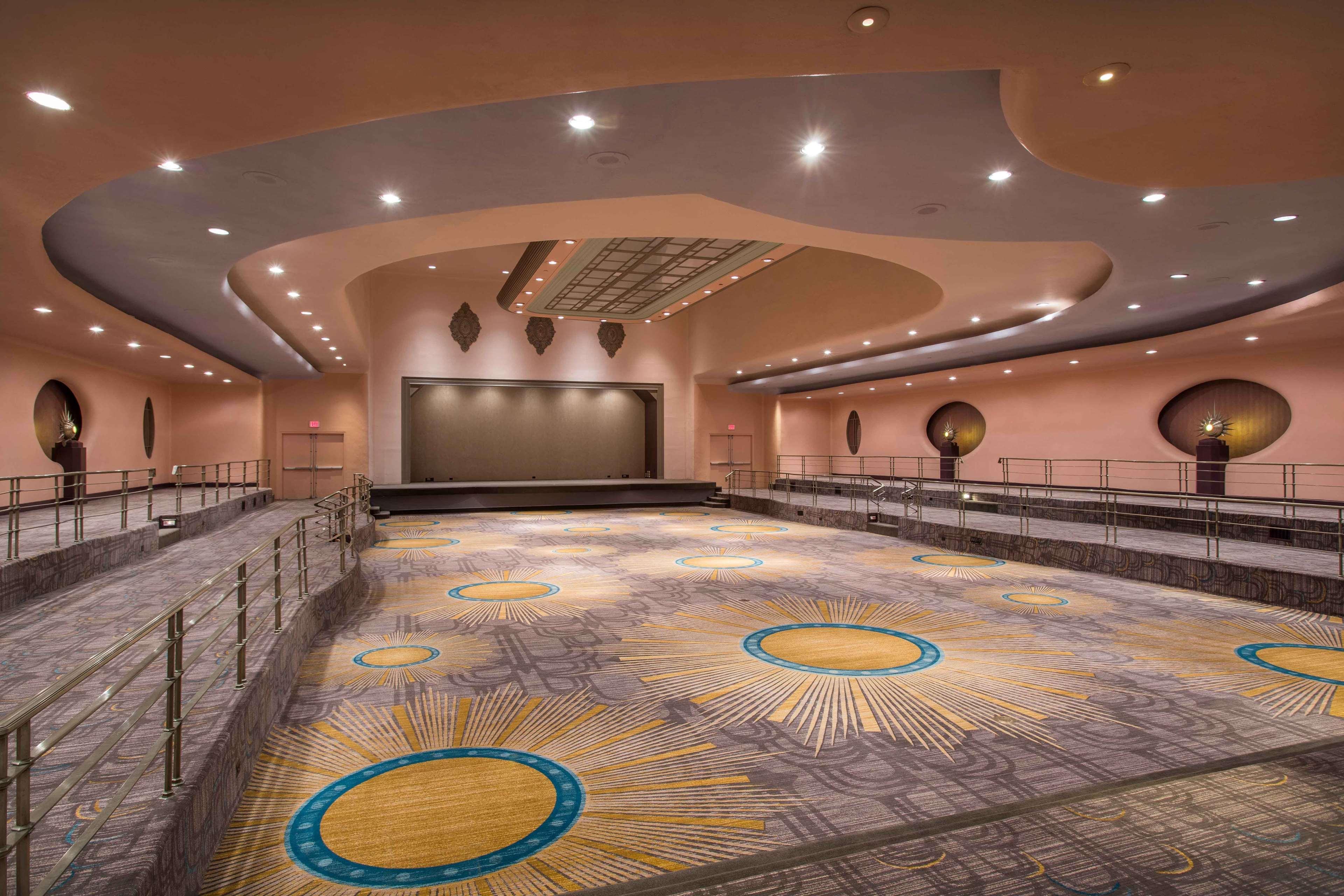 Hilton Cincinnati Netherland Plaza Esterno foto