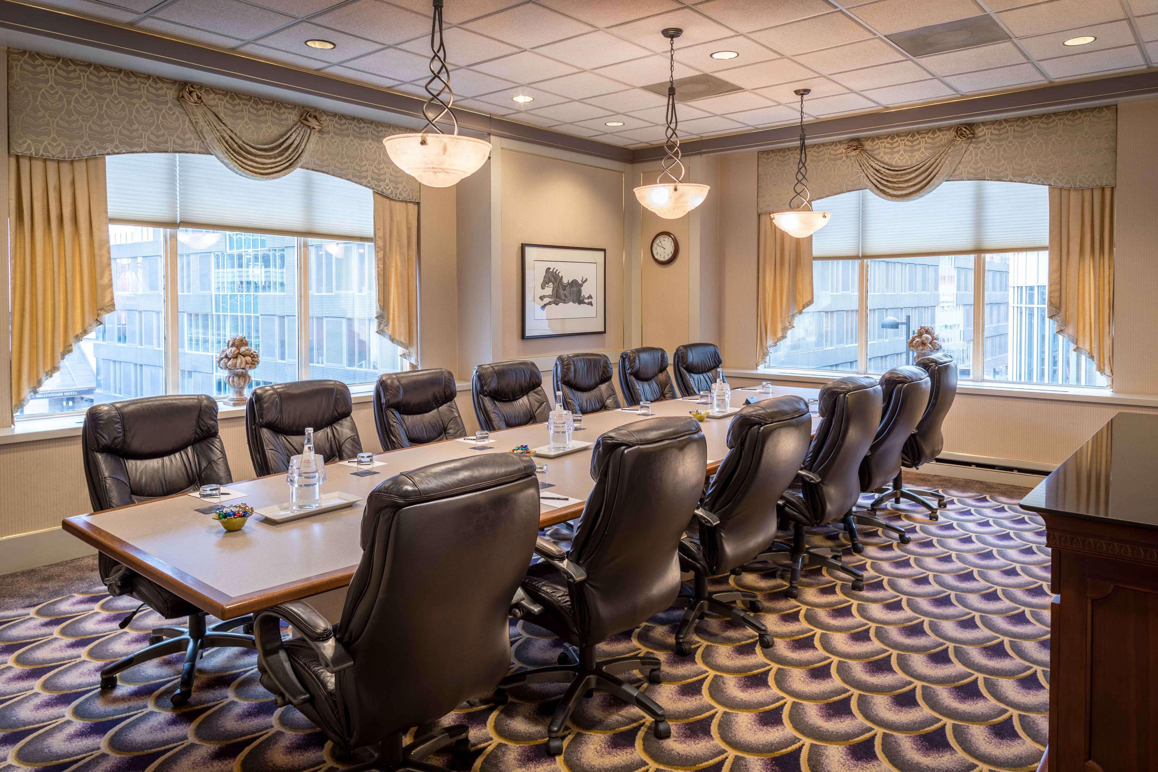 Hilton Cincinnati Netherland Plaza Esterno foto