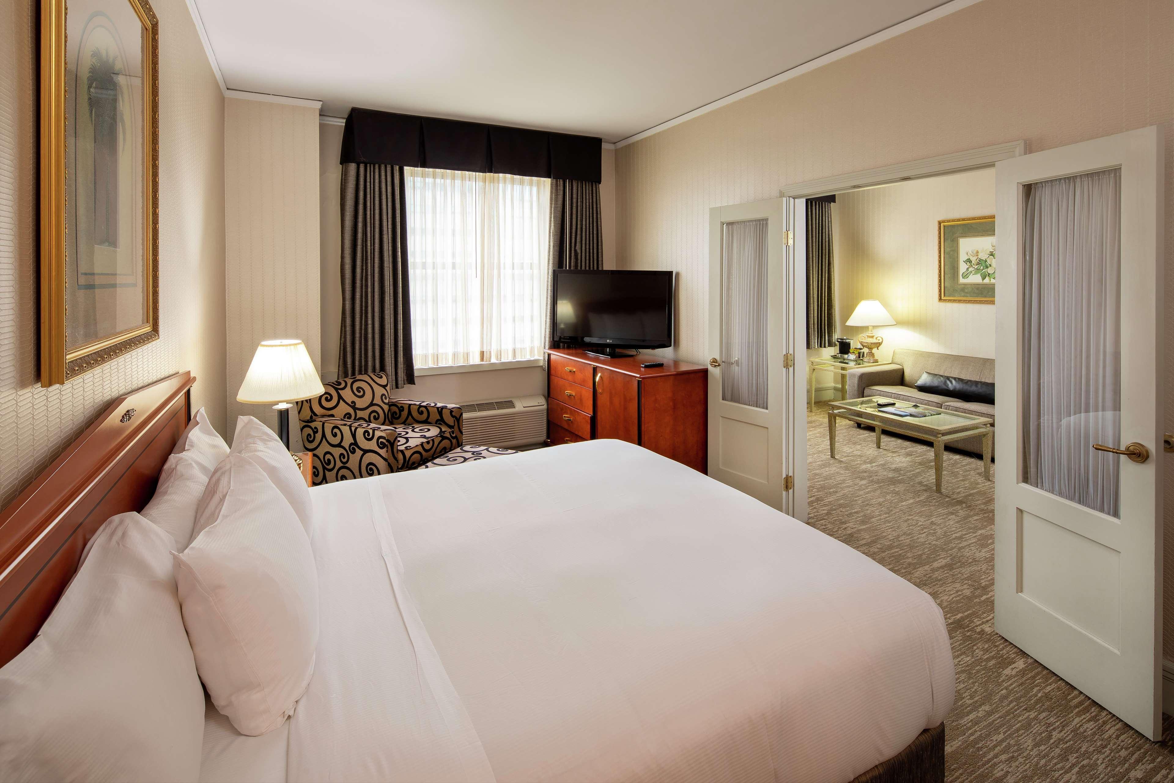 Hilton Cincinnati Netherland Plaza Esterno foto