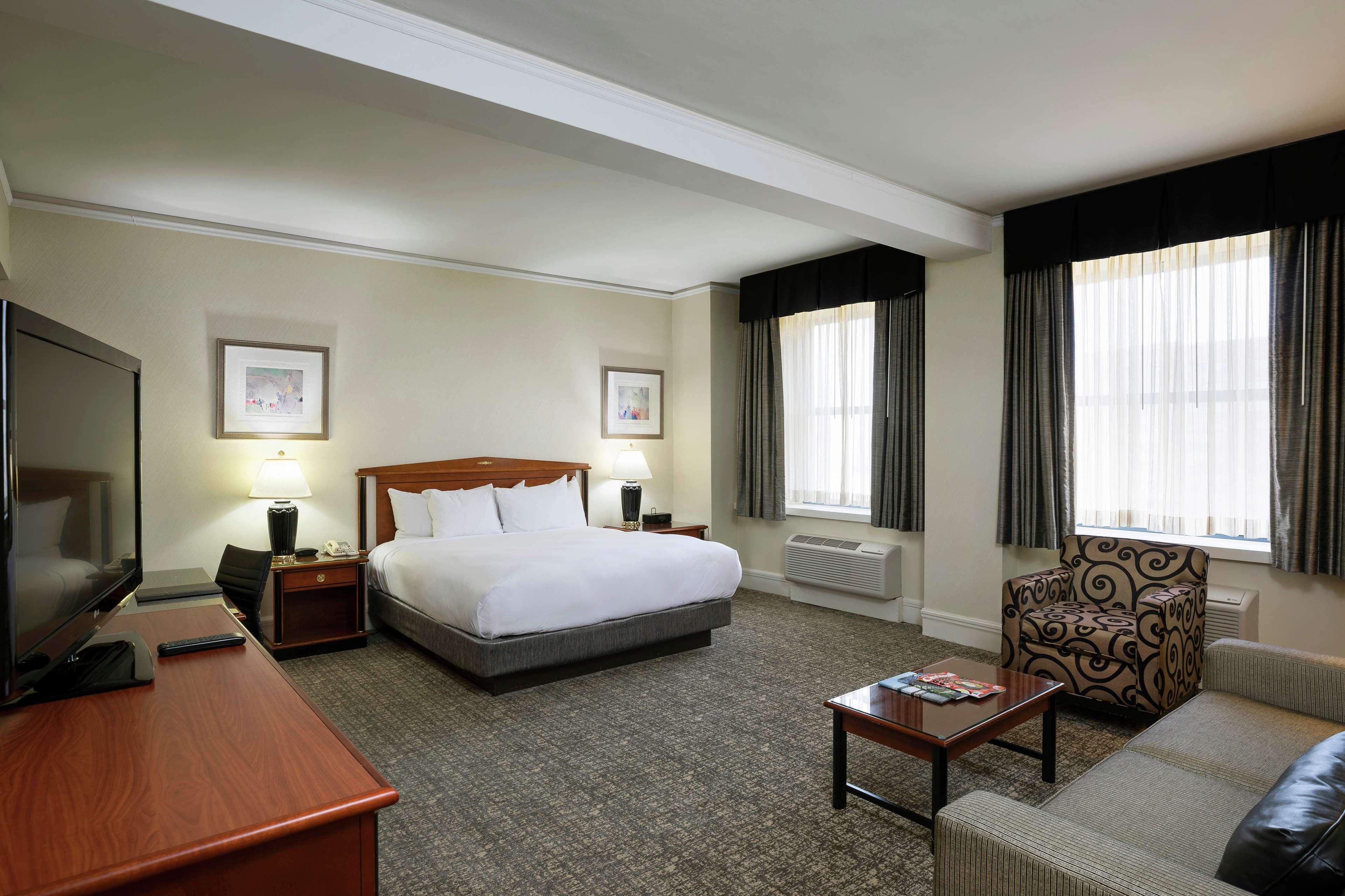 Hilton Cincinnati Netherland Plaza Esterno foto