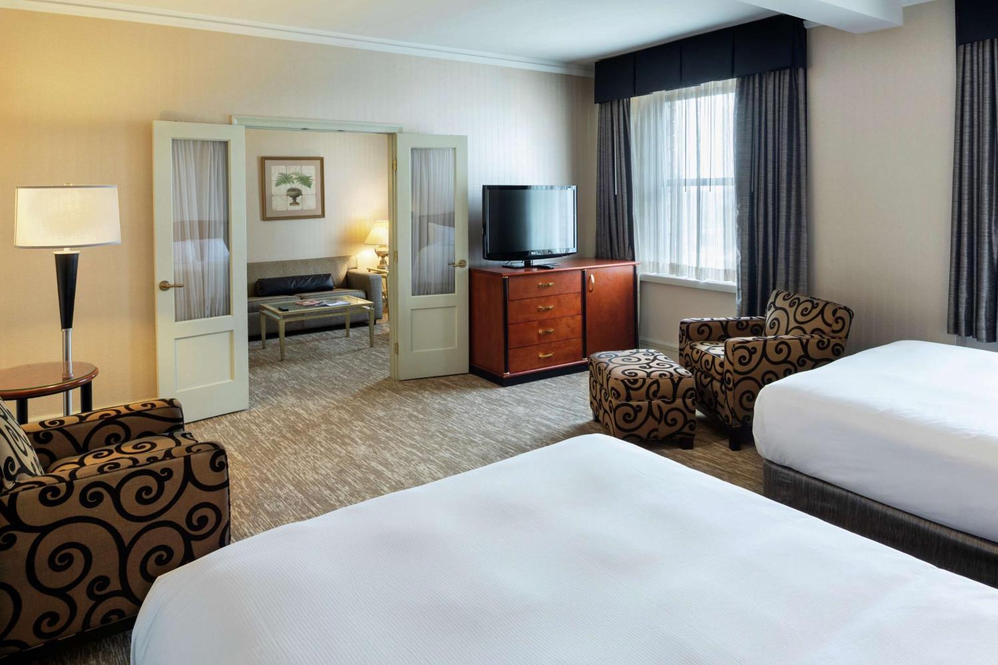 Hilton Cincinnati Netherland Plaza Esterno foto