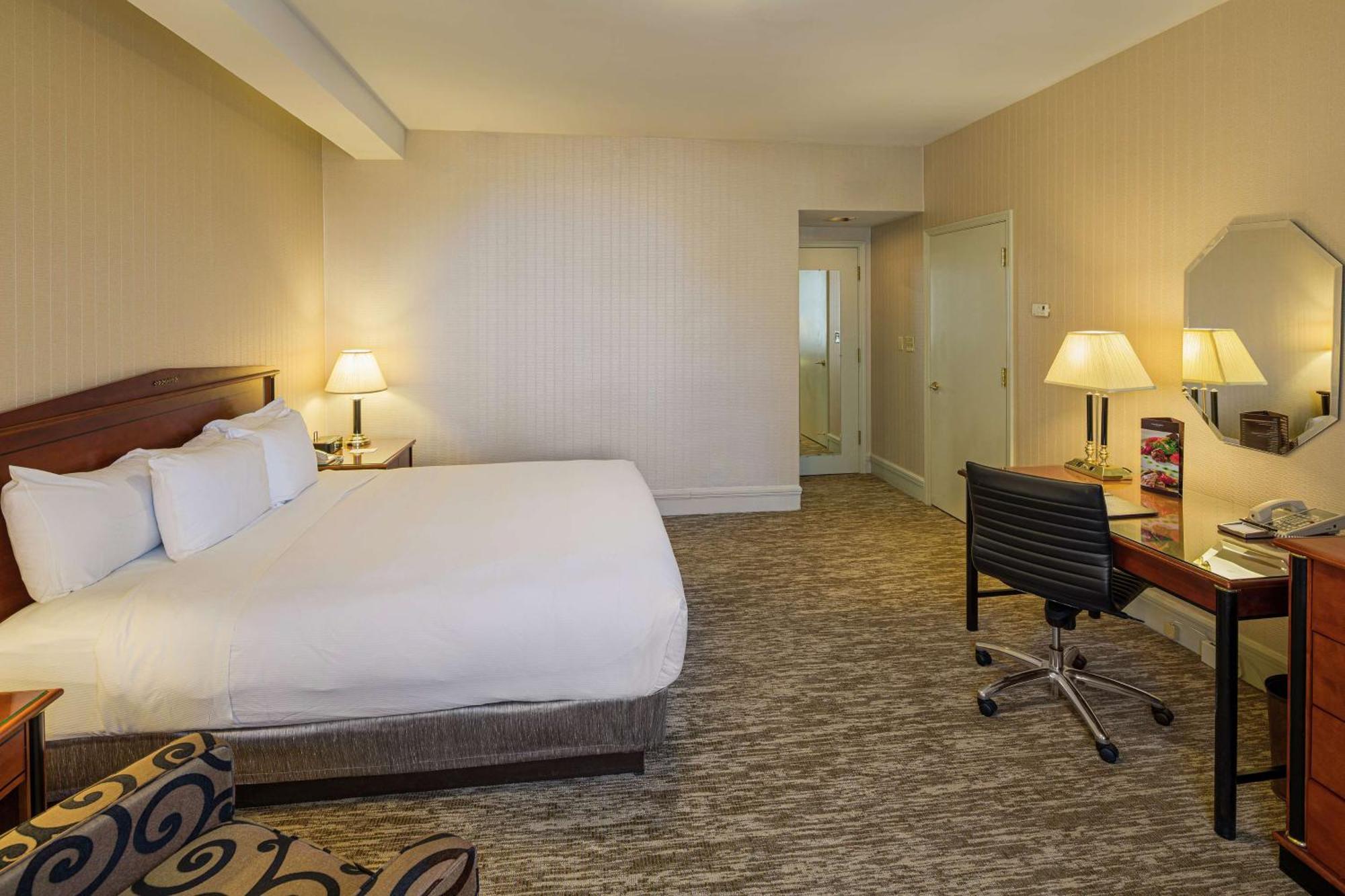 Hilton Cincinnati Netherland Plaza Esterno foto